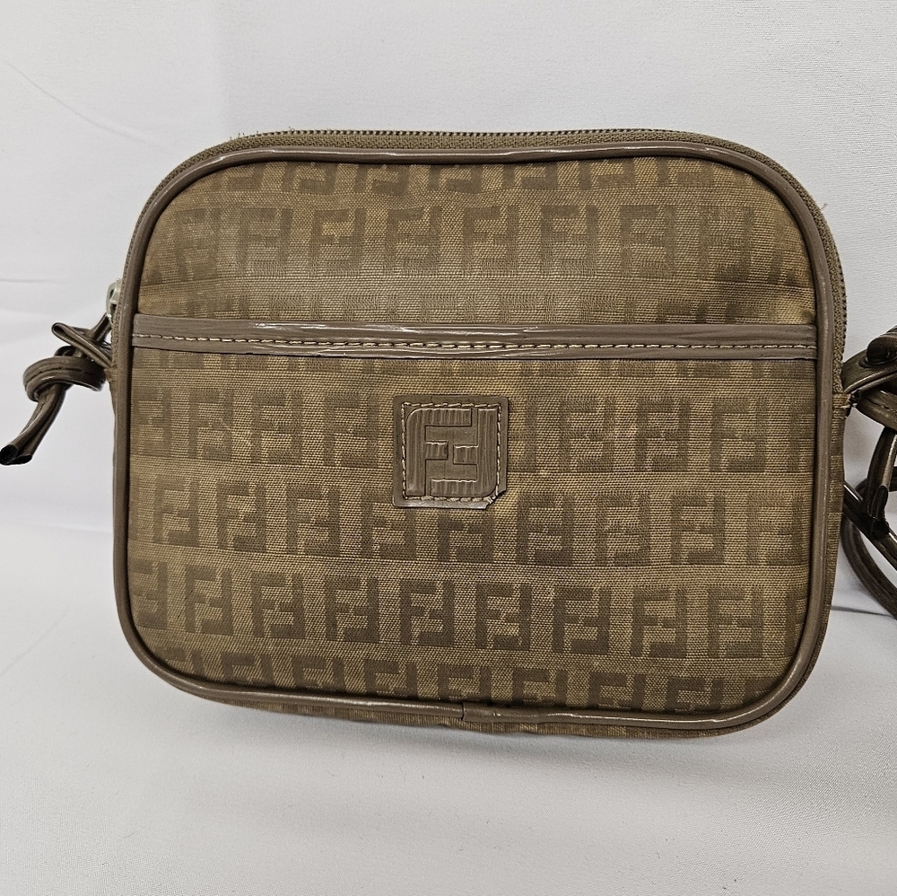 Fendi Zucchino Vintage Vinyl And PVC Crossbody Bag In Tan And Brown - Picture 8 of 13